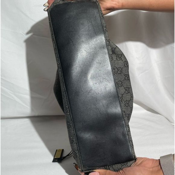 Gucci Bamboo GG Logo Navy Blue Canvas Hand Bag - Picture 5 of 14